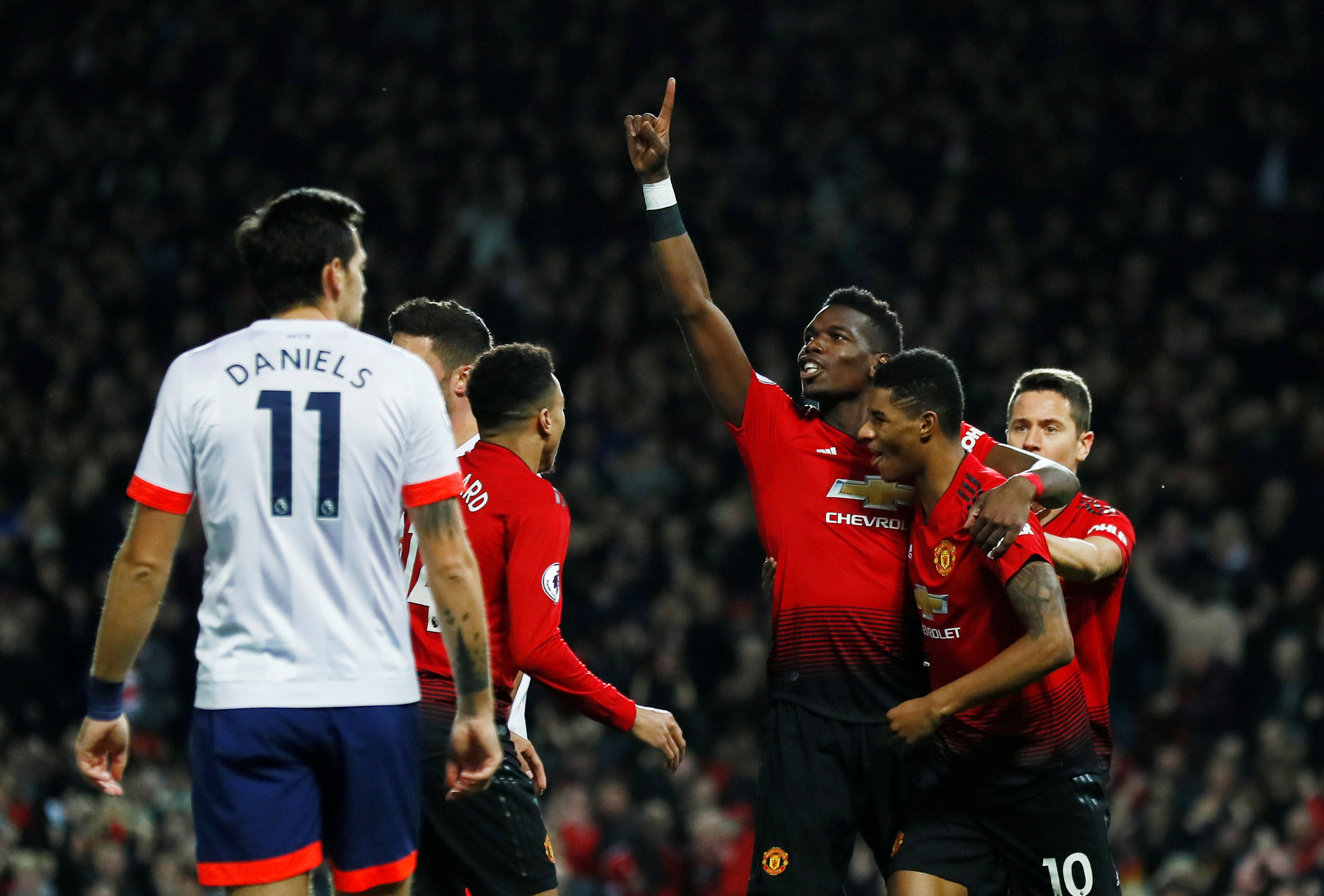 映出费内巴 映出费内巴