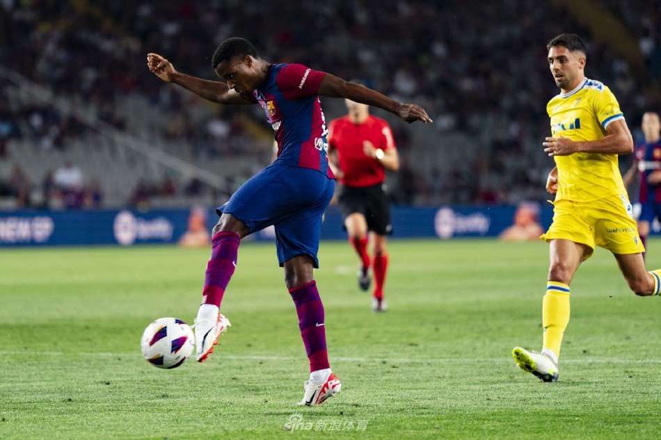 制足球联赛 制足球联赛